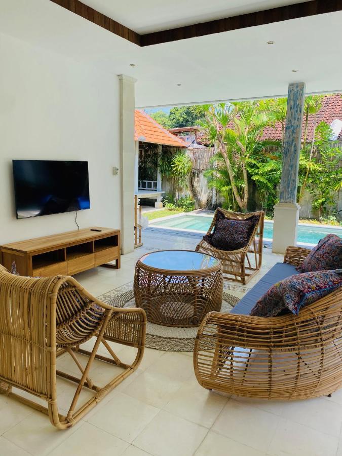 Villa Biru - 500M Batubelig Beach Чангу Экстерьер фото