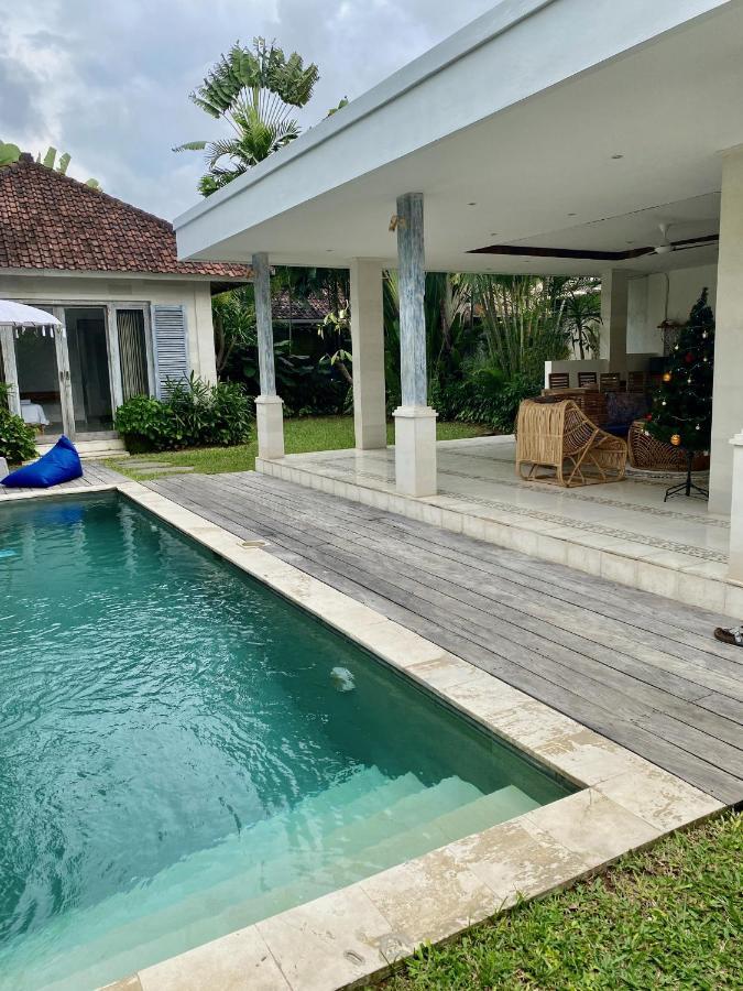 Villa Biru - 500M Batubelig Beach Чангу Экстерьер фото